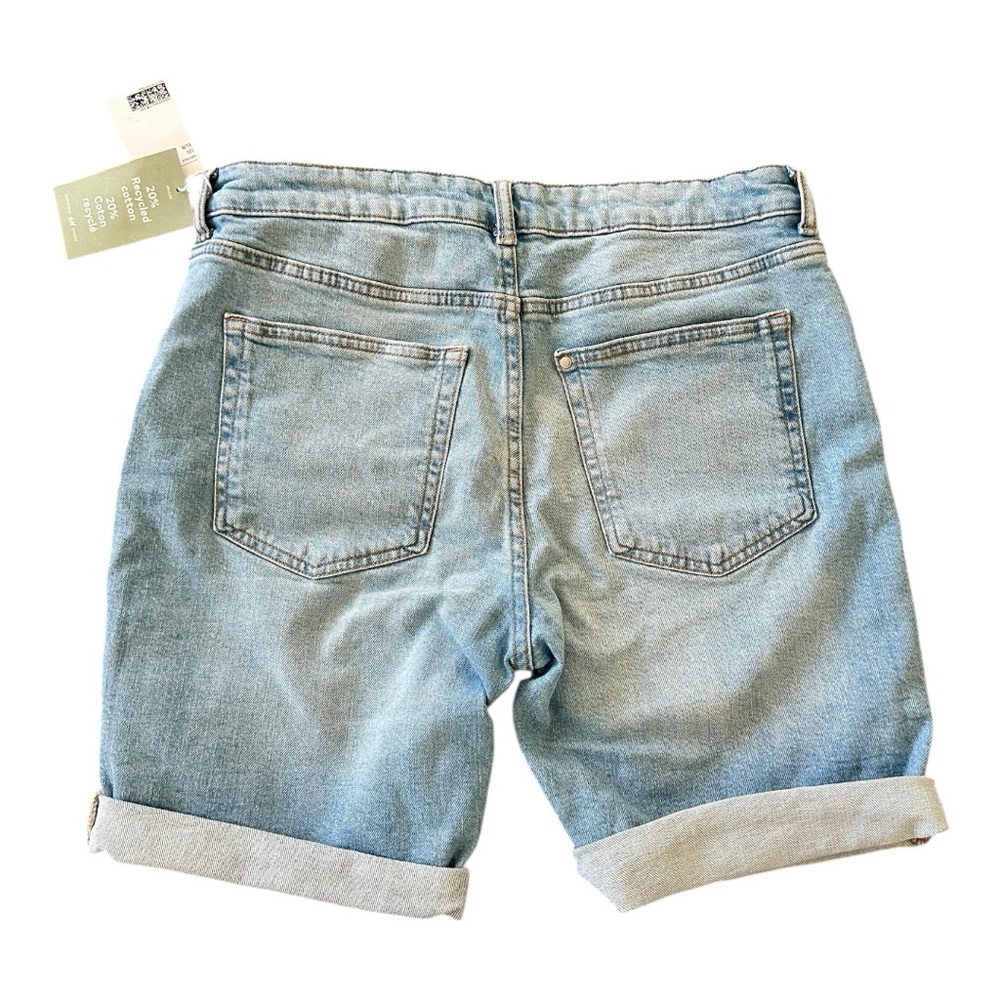 NWT H&M Light Wash Denim Bermuda Shorts – Size 10 (fits 8-10) - Picture 3 of 9